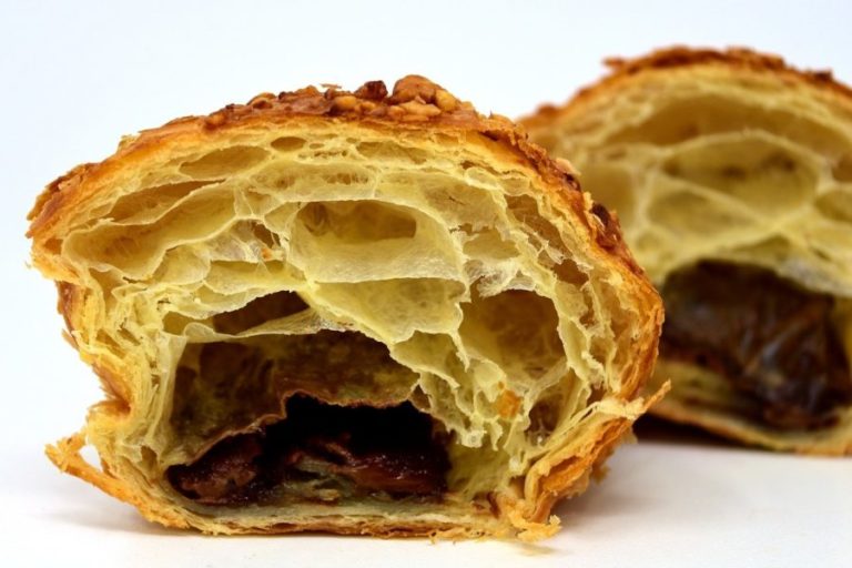 Pâte feuilletée Hincker chocolate-croissant-3170838_1280